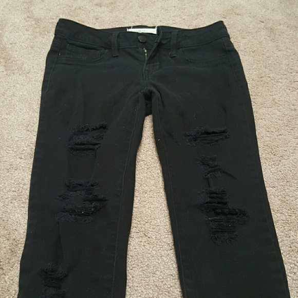 Bullhead black ripped jeans