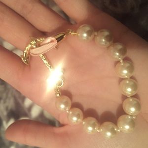 KJP pearl bracelet