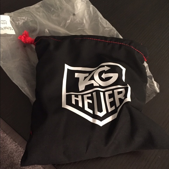 **FINAL PRICE **Tag heuer headphones !! - Picture 2 of 2