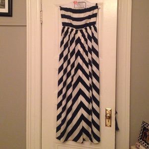 Lulus chevron striped maxi dress Lulus chevron striped maxi dress