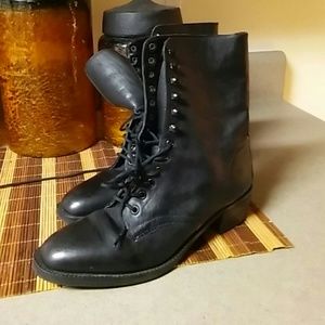 Boston Accent black boots
