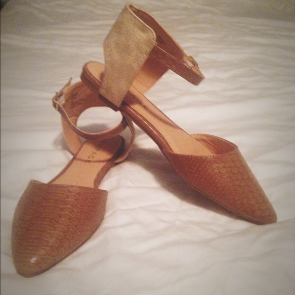 Like New Rampage Flats