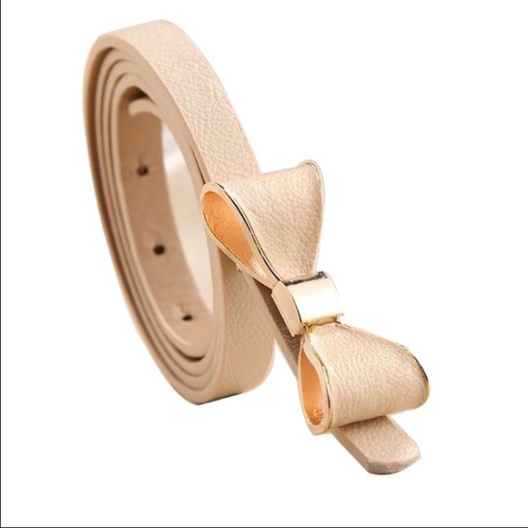 Beige bow belt