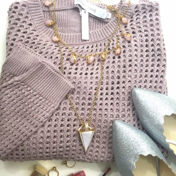 Mauve open knit sweater. re-poshing