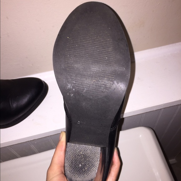 Black booties - Picture 3 of 4