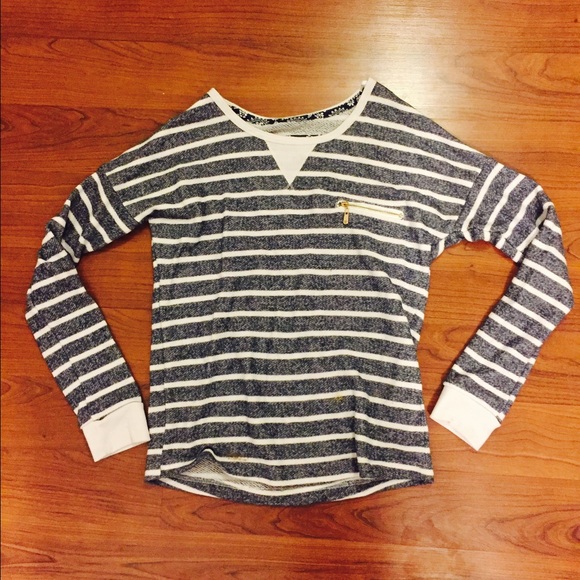 New look, gorgeous striped sweater!