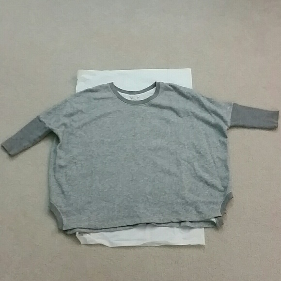 Club Monaco Tops - Club Monaco loose fit sweatshirt
