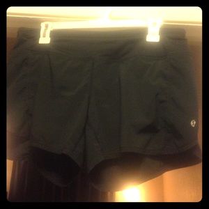 Lulu jogging shorts