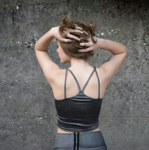 NEW Bebe Gunmetal Crop Top - Picture 2 of 2