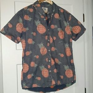 Men's pineapple shirt