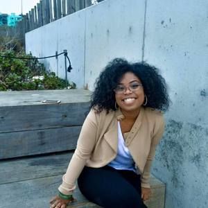 Meet your Posher, Neeka