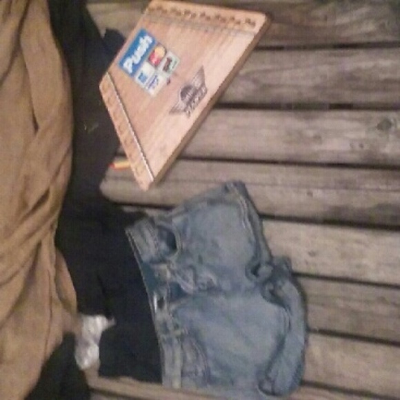 High Wasted Shorts. - Picture 1 of 1