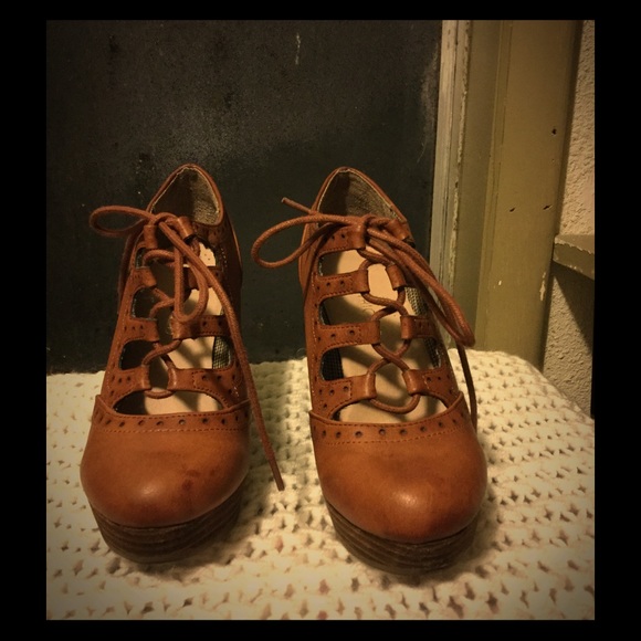 Restricted lace up booties