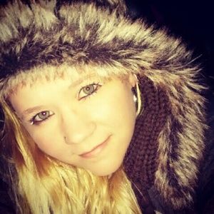 Meet your Posher, Nicole