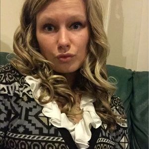 Meet your Posher, Kayla