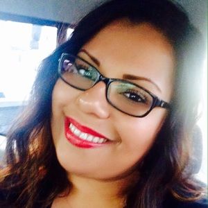 Meet your Posher, Priscilla