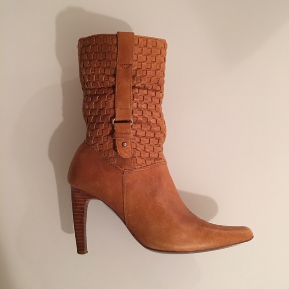 Shoes - Leather woven boots ❌FINAL PRICE❌