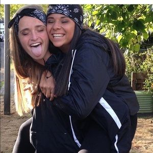 Meet your Posher, Zoe