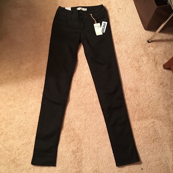 Black Skinny Jeans
