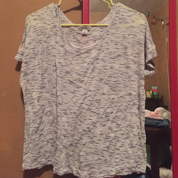 Old navy tee