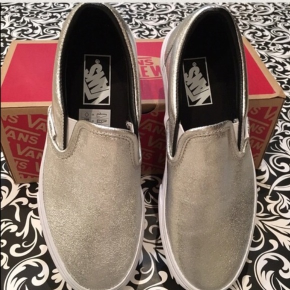 ✨SOLD in BUNDLE✨ - Picture 2 of 4