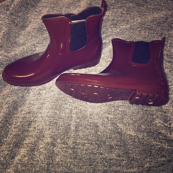 Brand new in box Aldo Chelsea rain boots. Bordeaux