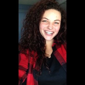 Meet your Posher, Madeline