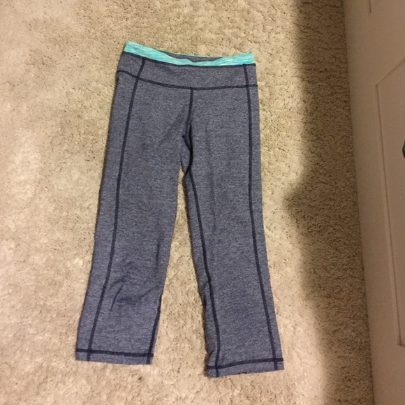 Ivivva athletica grey crops