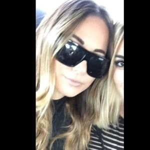 Meet your Posher, Lauren