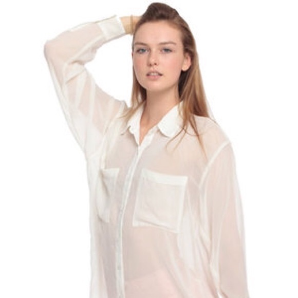 🚫SOLD🚫 Chiffon Button-Up - Picture 2 of 2