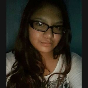 Meet your Posher, Daniela