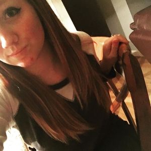 Meet your Posher, Ashley