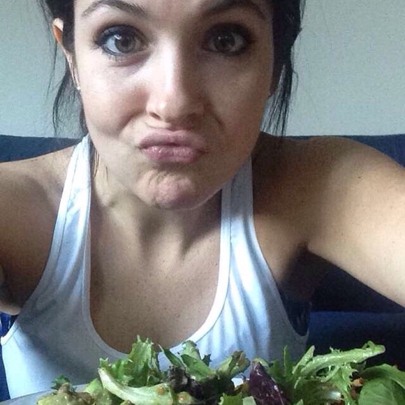 Meet your Posher, Kerry. - Picture 2 of 4