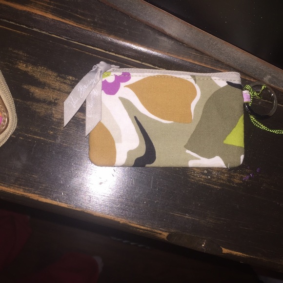 Vera Bradley Zip ID Case - Picture 2 of 3