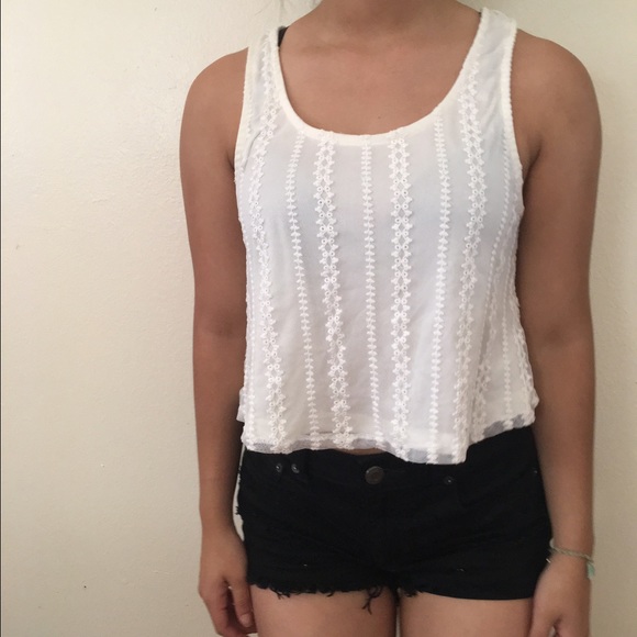 Off white crochet tank top F21