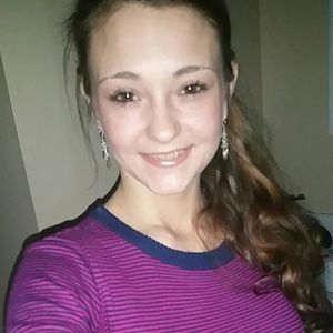 Meet your Posher, Casey