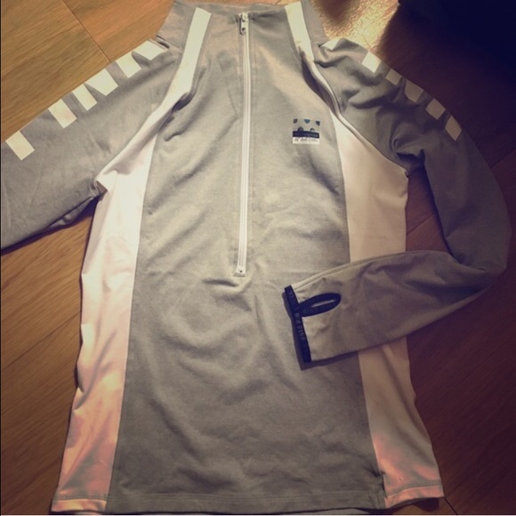 Ultimate pink sweater,Deep zip