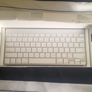 Apple Wireless Keyboard