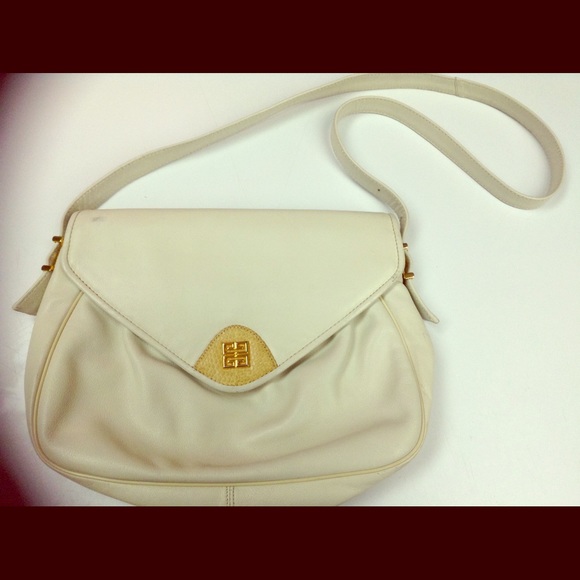 GIVENCHY Paris White shoulder BAG