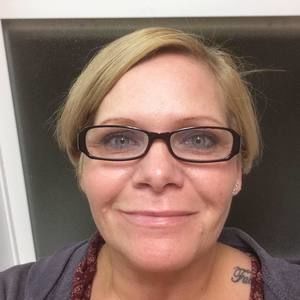 Meet your Posher, Rena