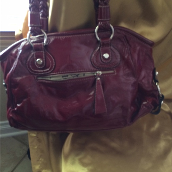 Guess - Picture 4 of 4