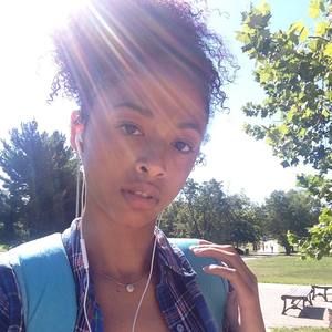 Meet your Posher, Armiyah