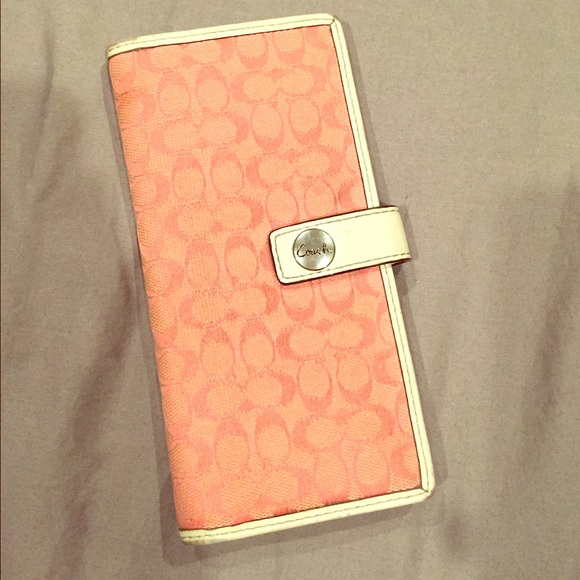 Coach wallet
