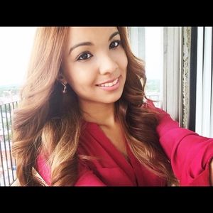 Meet your Posher, Raeshell