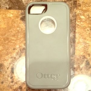 Pre-Loved Otter Box Case iPhone 5/5s