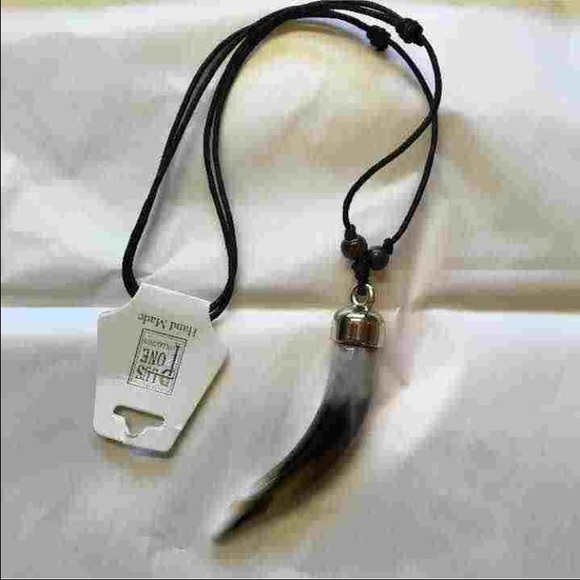 Horn pendant