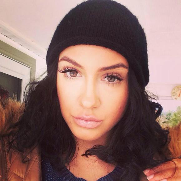 Meet your Posher, Stephanie