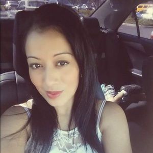 Meet your Posher, Evelyn