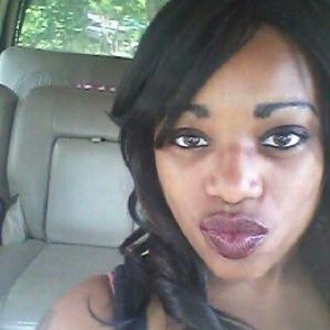 Meet your Posher, Latisha