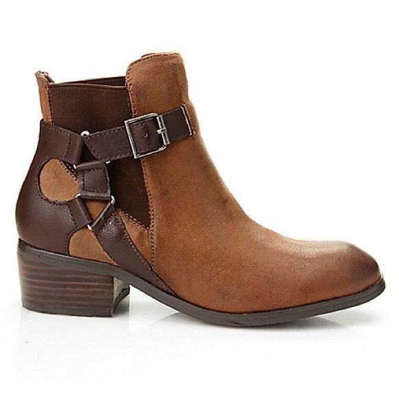 ⬇️ NIB/Matisse "Kershaw" Harness Buckle Bootie - Picture 2 of 4